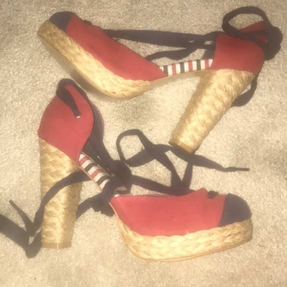 Square heels - Picture 3 of 3